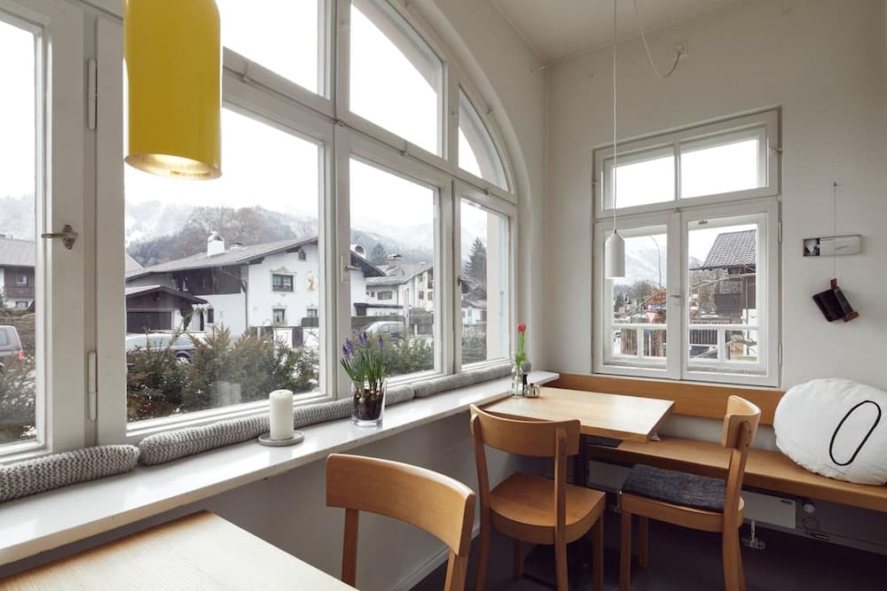 quartier - Lodges Tagesbar Forum, Garmisch-Partenkirchen, photo 4