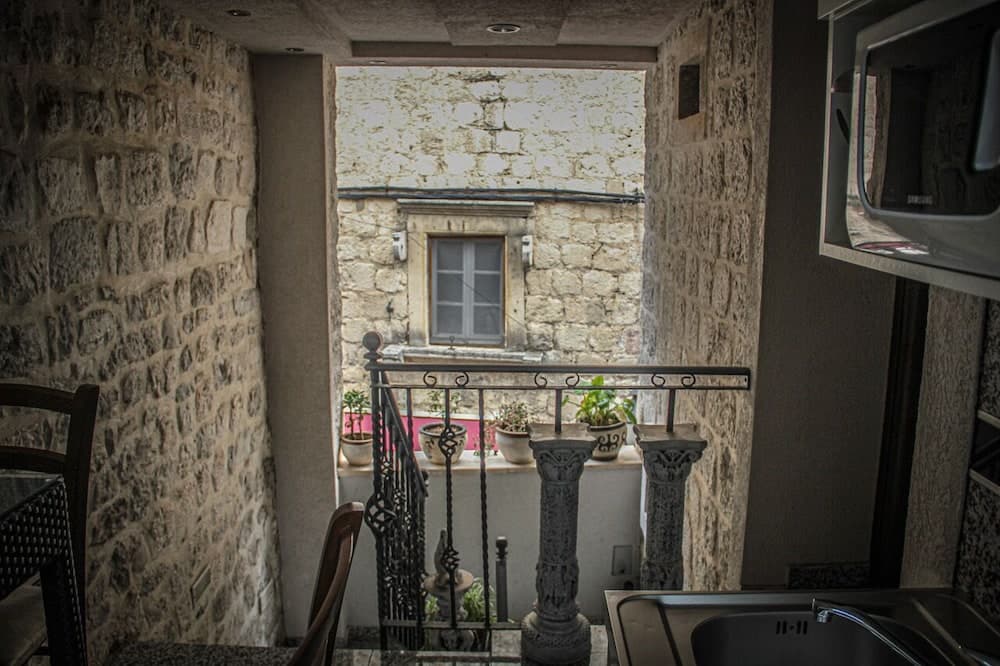 Vinograd, Kotor, photo 5