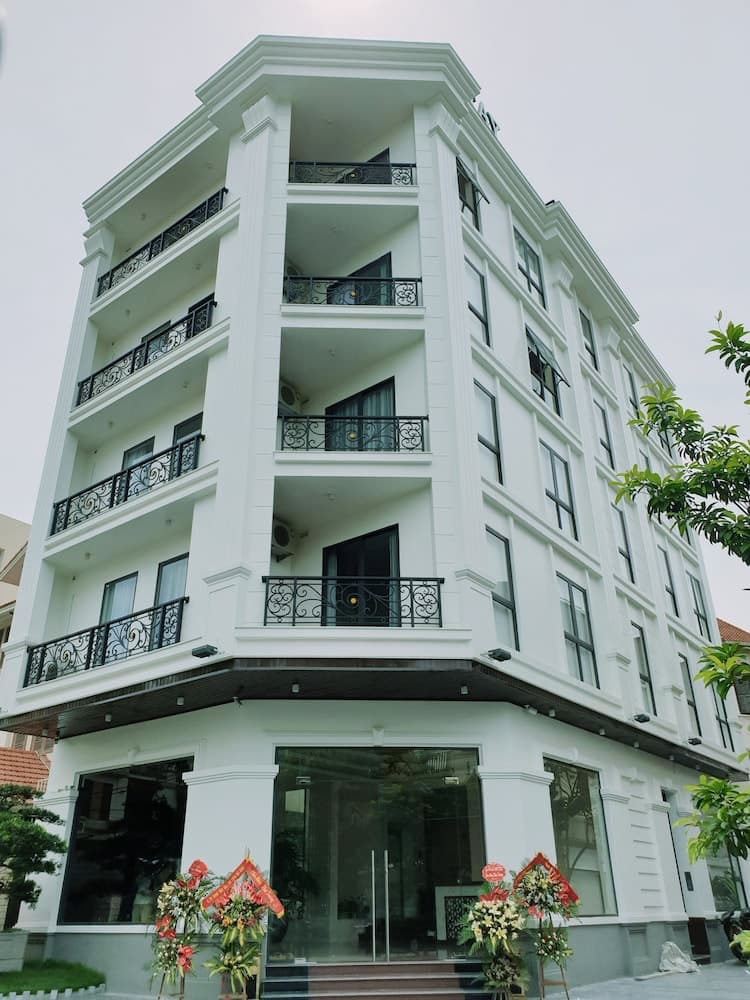 Pure Stay, Hai Phong