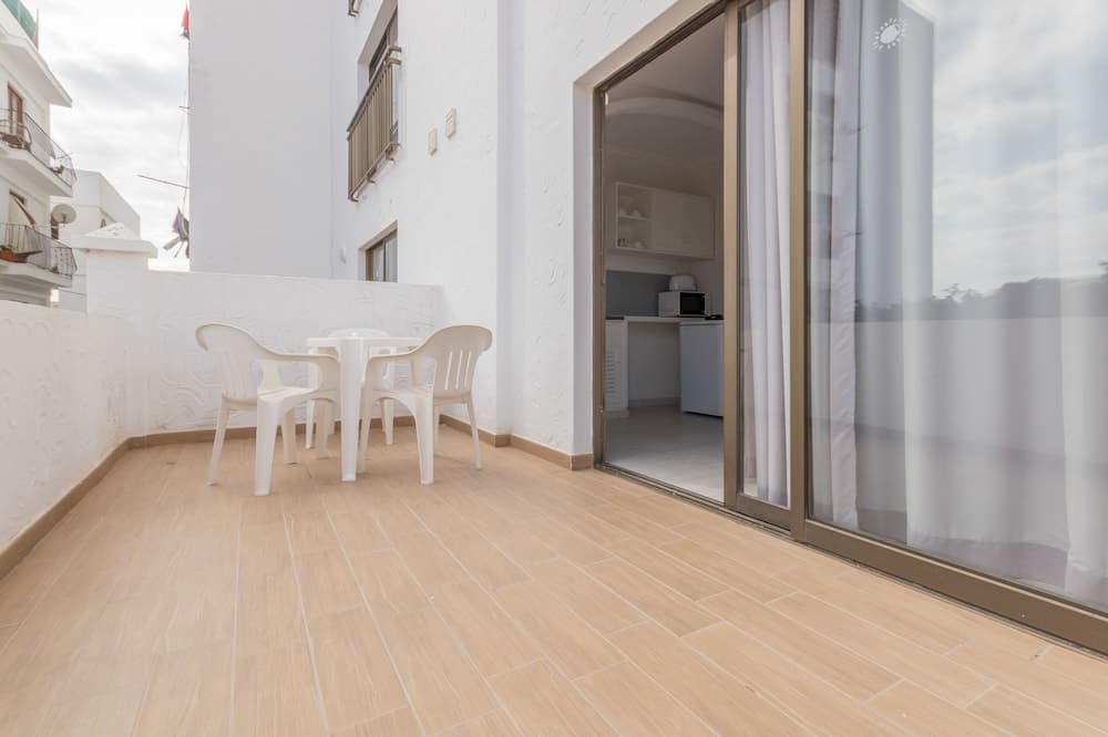 Apartamentos Orosol 2 by Typic Hotels, Sant Antoni de Portmany, photo 3