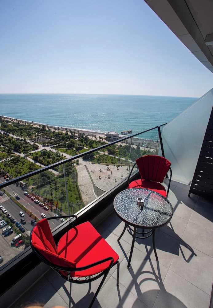 Solis Residence Aparthotel, Batumi, photo 6