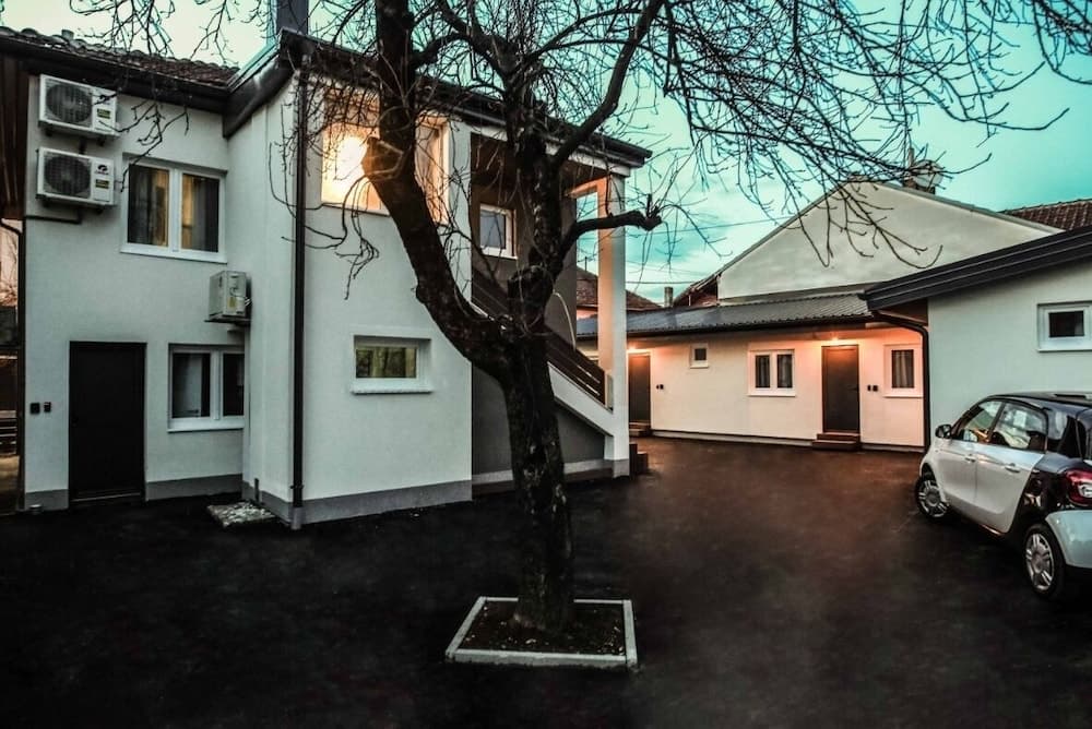 Polar Apartments, Banja Luka