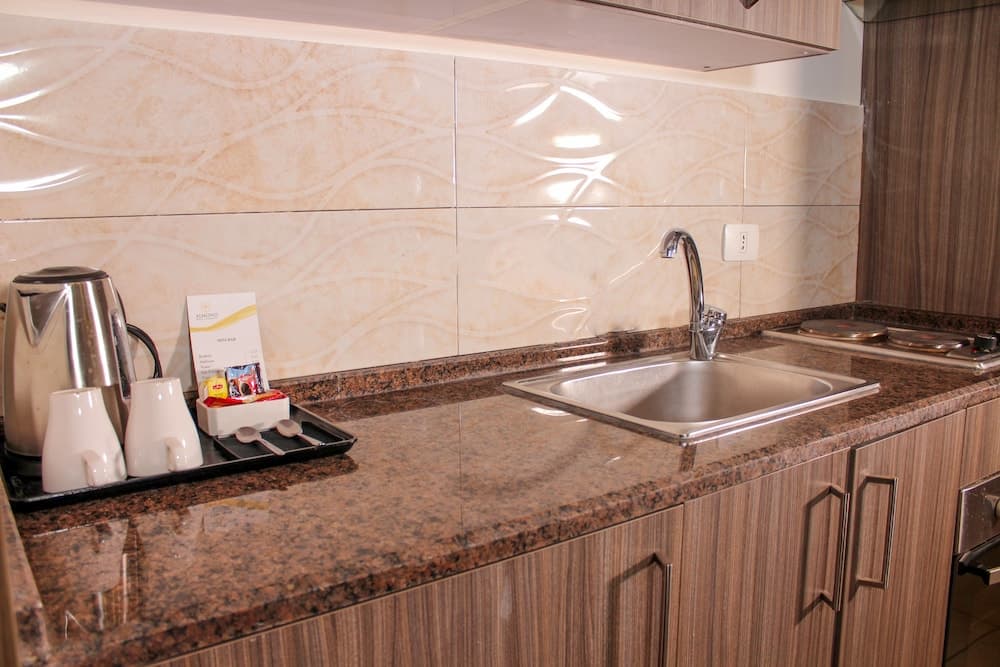 Almond Hotel Apartments, Amman, photo 6
