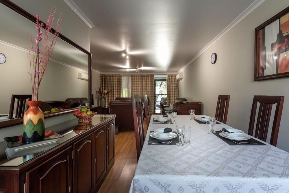 Fallsway Apartments Louden Court, Lusaka, photo 3