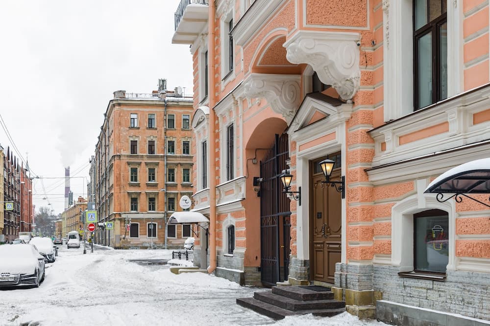 Staronevsky Dom, St. Petersburg