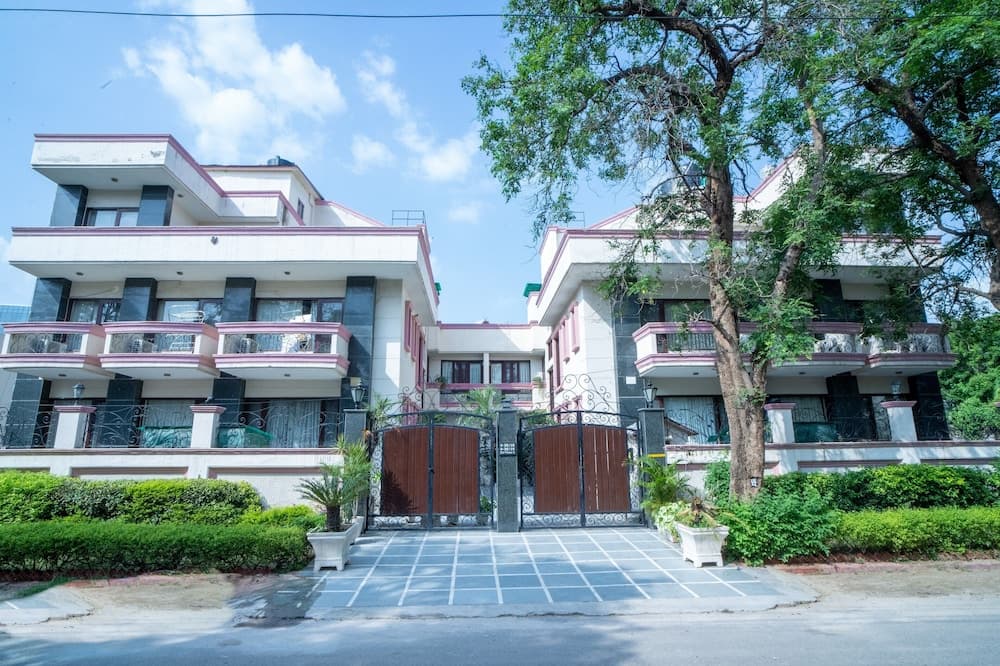 Enkay Residency V Block-Cyber City, Gurugram