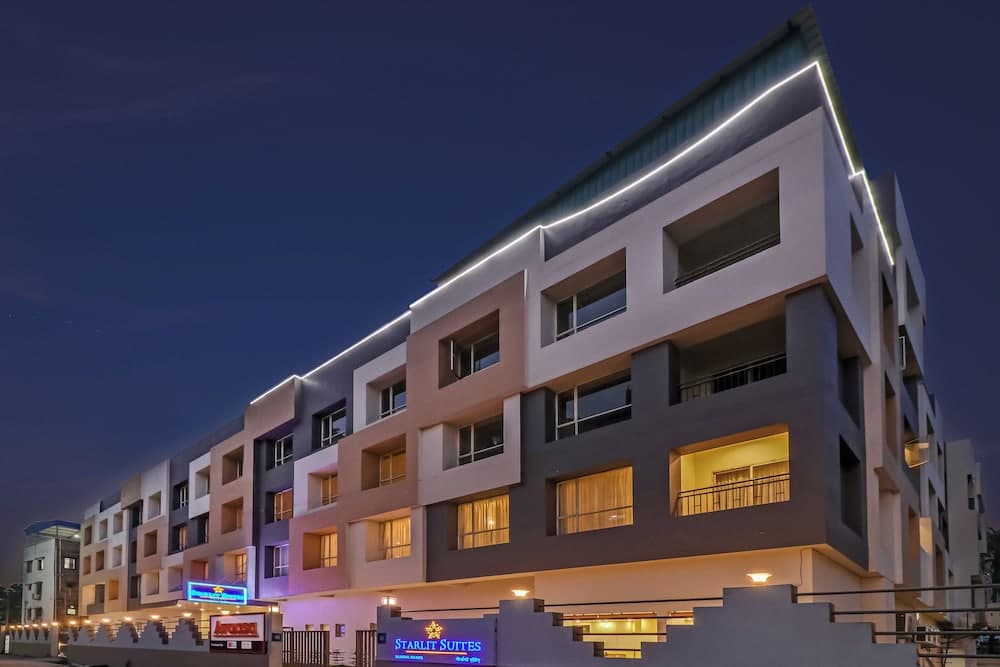 Starlit Suites Newtown Kolkata, Barasat