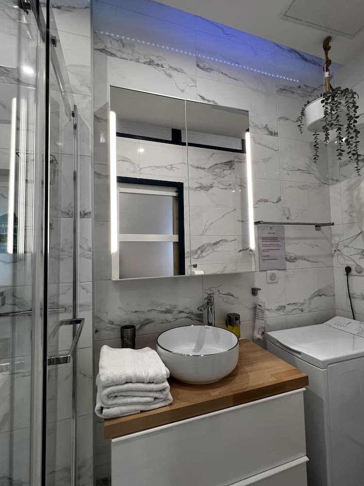MRTN APARTMENTS & SUITES, Aix-les-Bains, photo 5