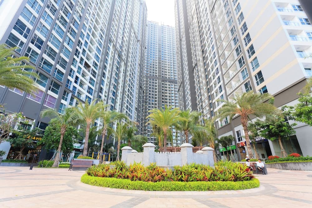 Refined Saigon - Vinhome Central Park, Ho Chi Minh City