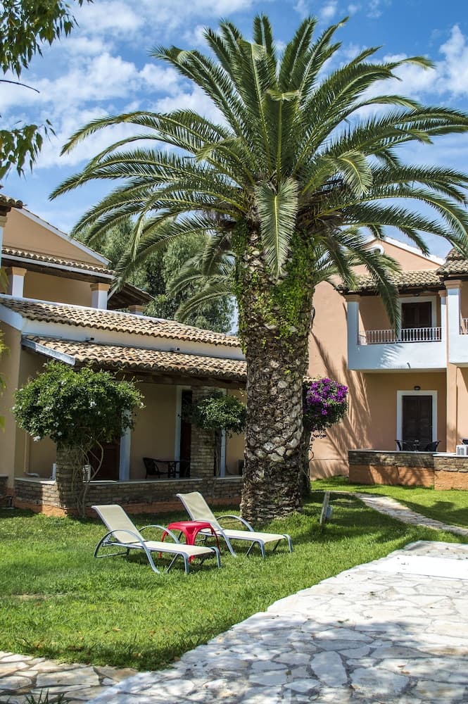 Folies Corfu Hotel Apartments, Corfu, photo 3