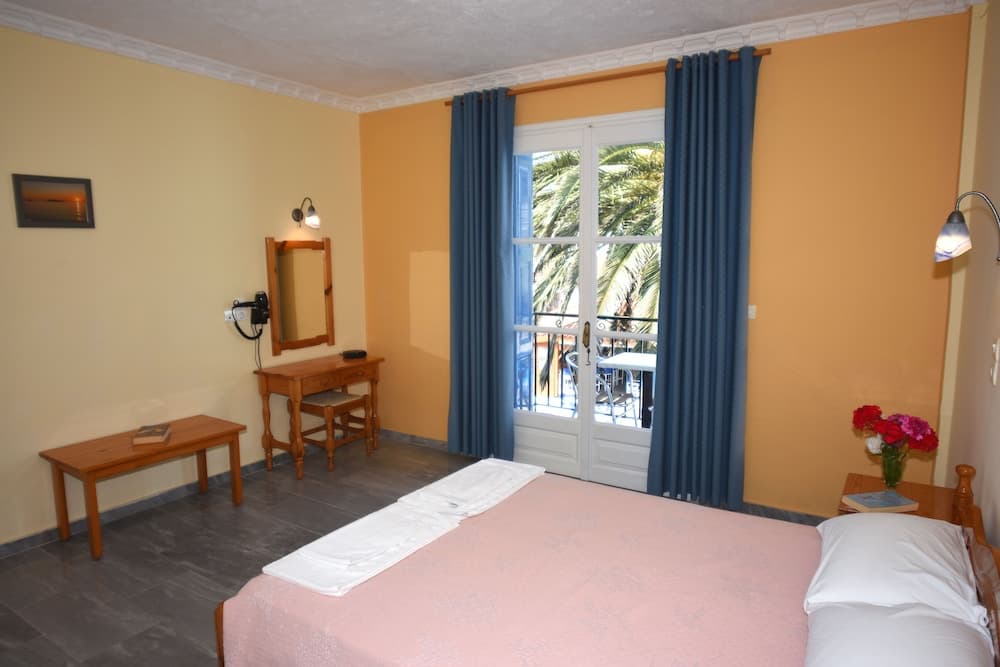 Blue Sky Hotel, Lesvos, photo 2
