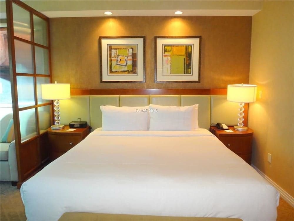 Fallon Luxury Rentals at The Signature, Las Vegas, photo 5