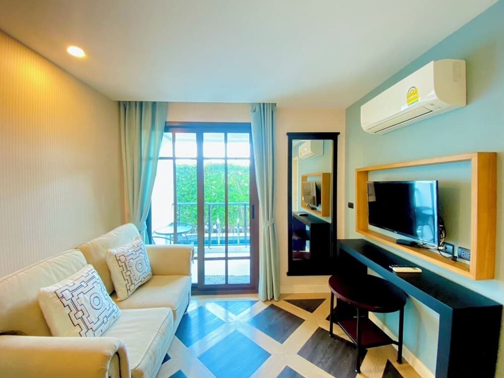 Espana Condo Resort Pattaya Office, Pattaya, photo 6