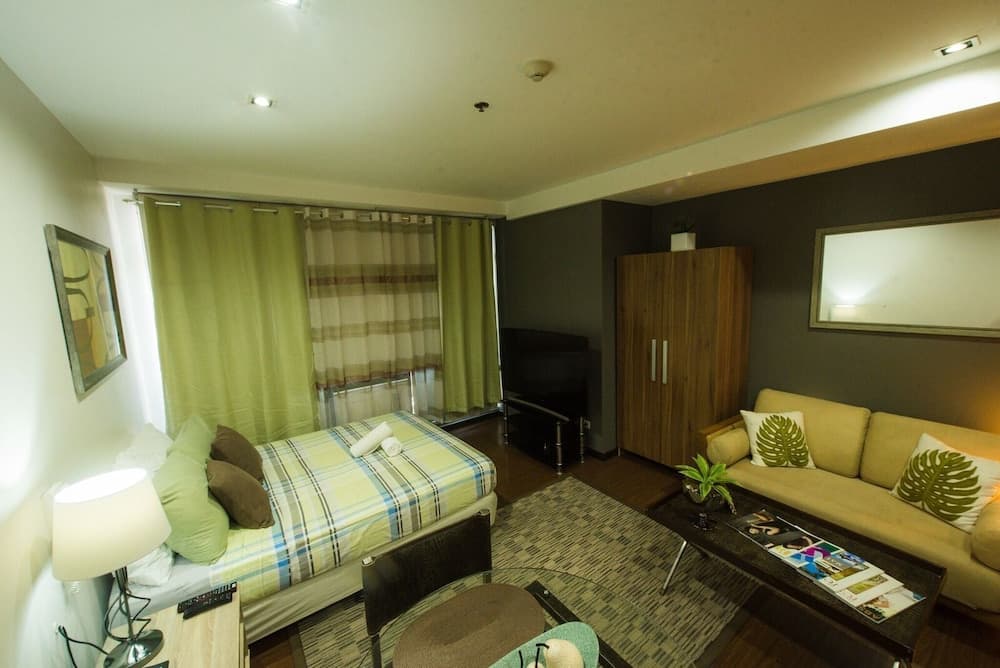 Seven Doors in Gramercy Makati, Makati, photo 5