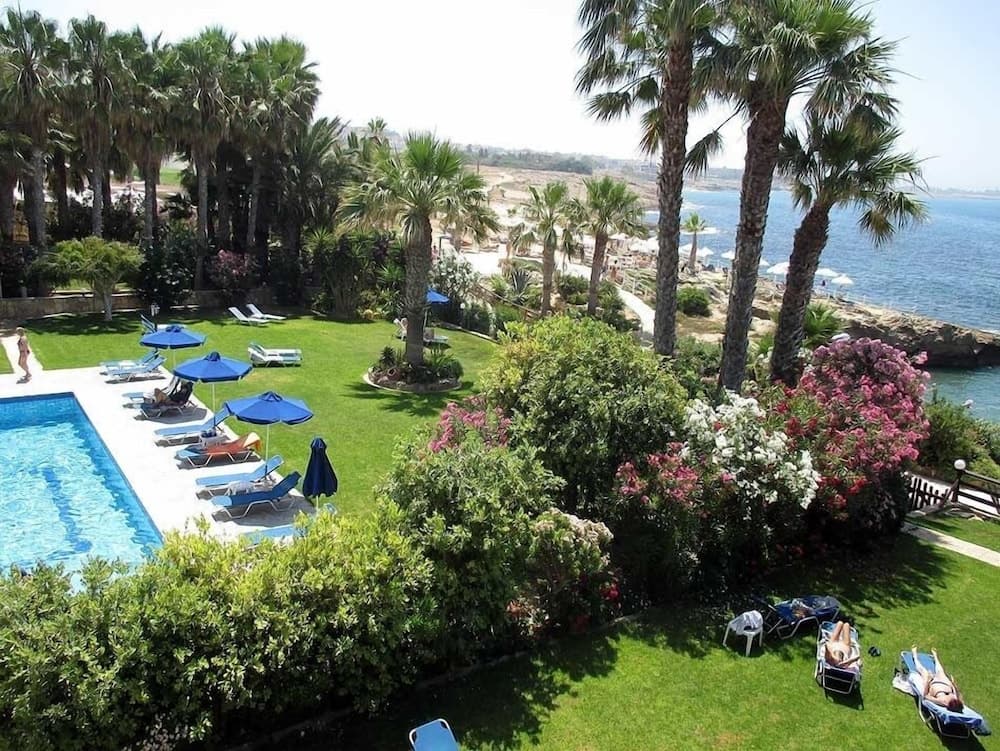 Rododafni Beach Apartments, Chlorakas, photo 6