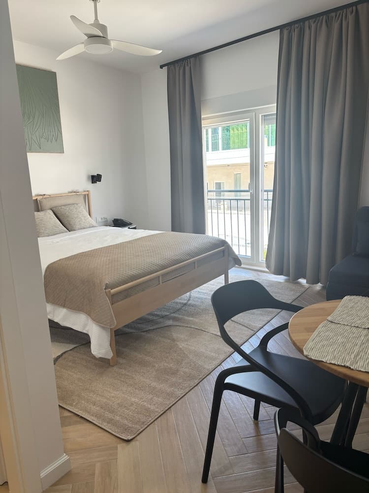 Stella's beachfront aparthotel, Split, photo 6