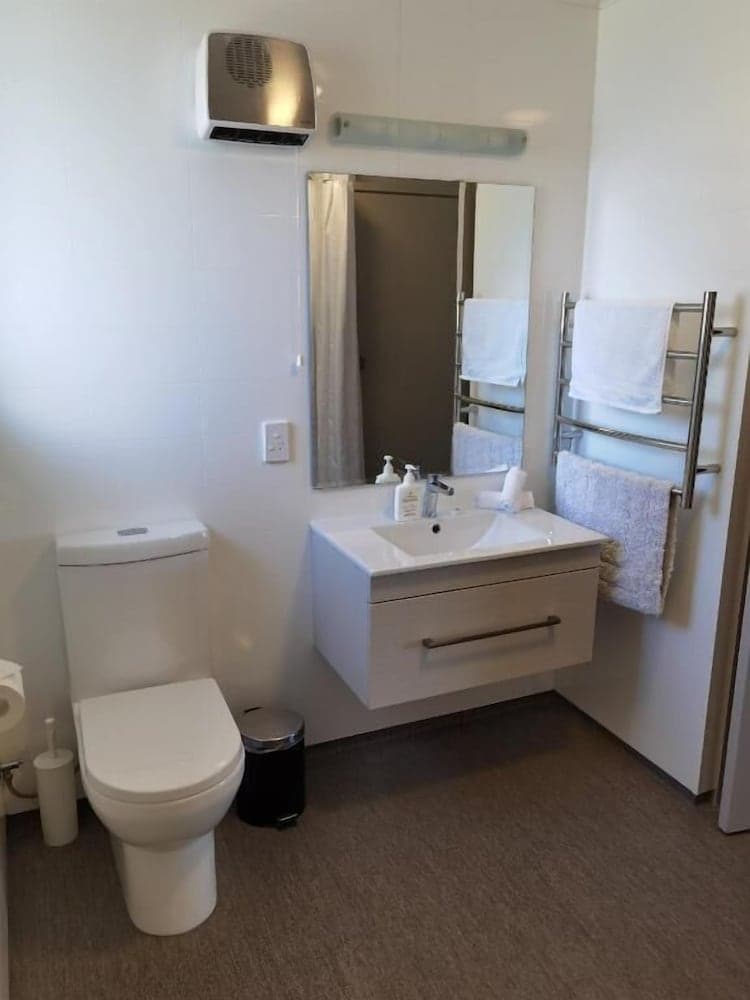 Milford Road Apartments, Te Anau, photo 3