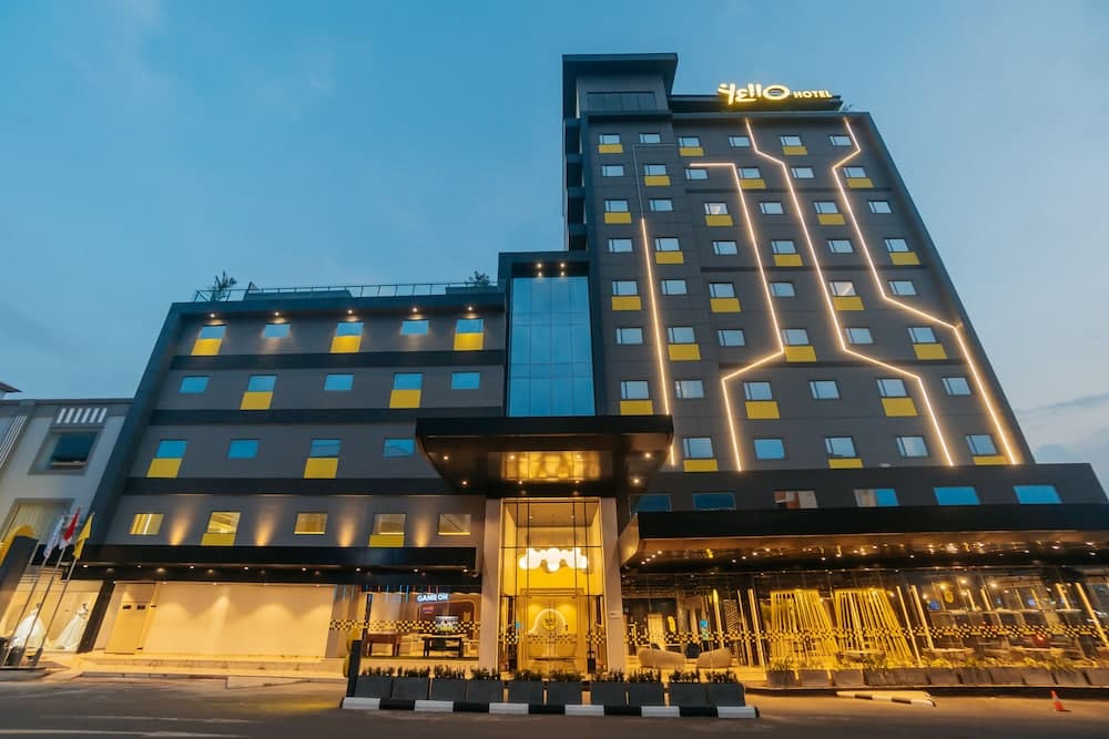 Yello Hotel Harbour Bay Batam, Batam