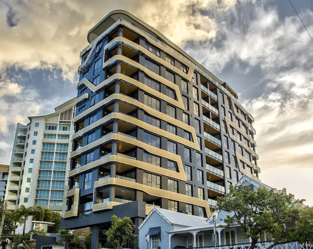The Monterey Apartments by Urban Rest, Kangaroo Point