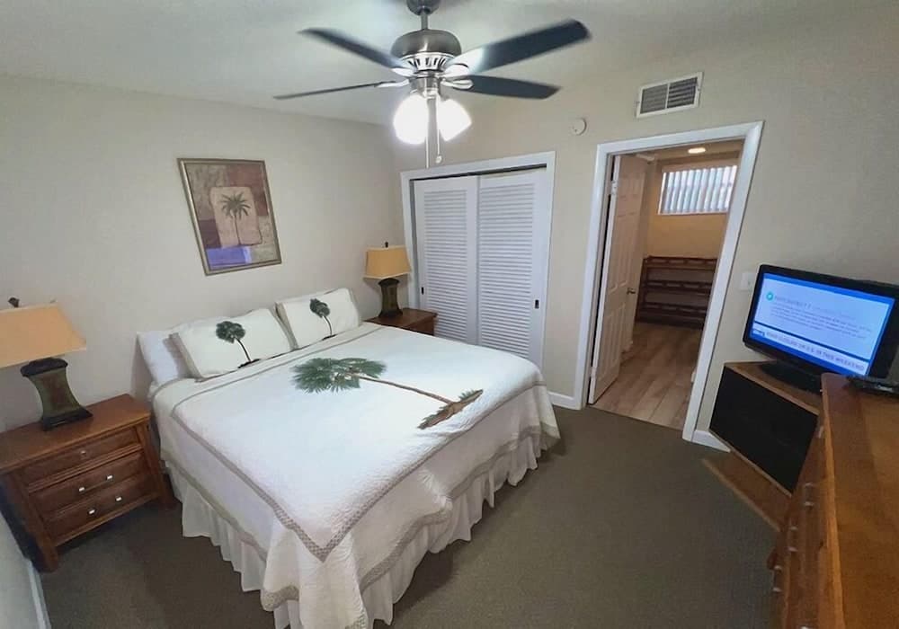 Coral Shores Resort, North Redington Beach, photo 6