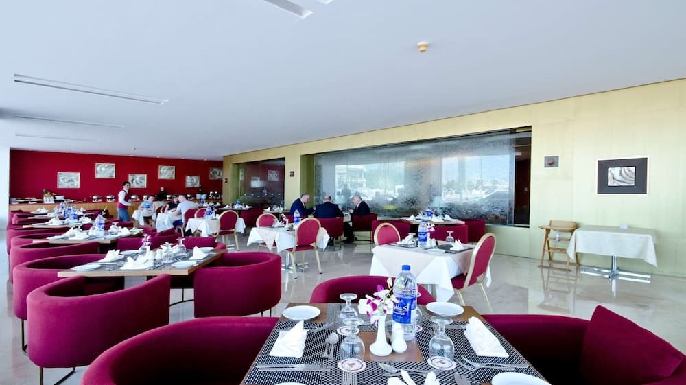 Al Bustan Residence Hotel Apartments, Dubai, photo 6
