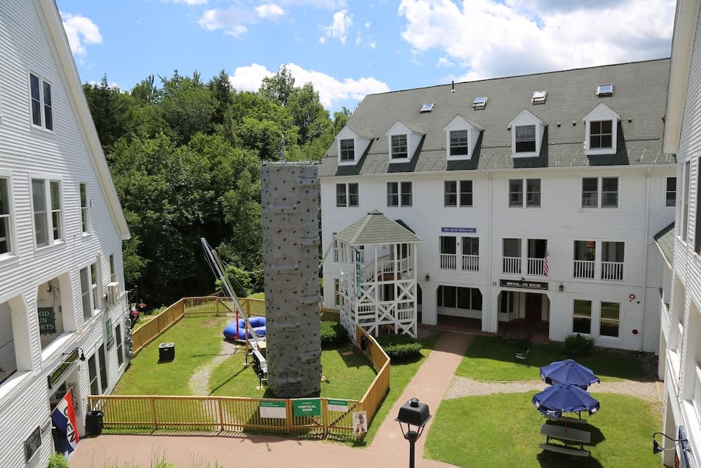 Black Bear Lodge, Waterville Valley, photo 2