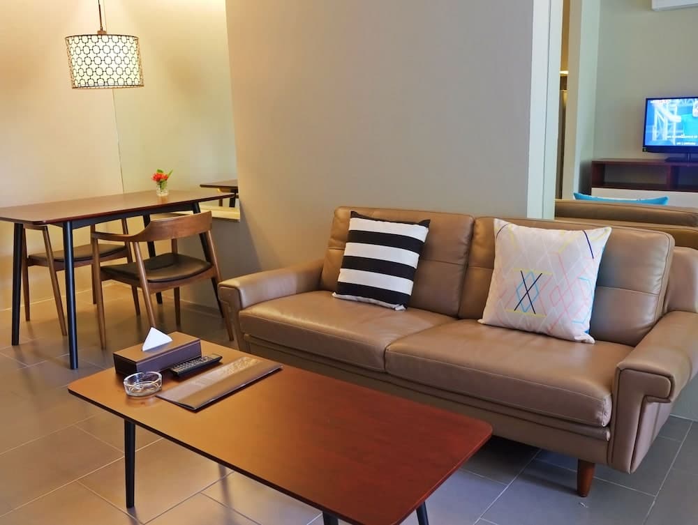 Balcony Courtyard Sriracha Hotel Serviced Apartmen, Si Racha, photo 2