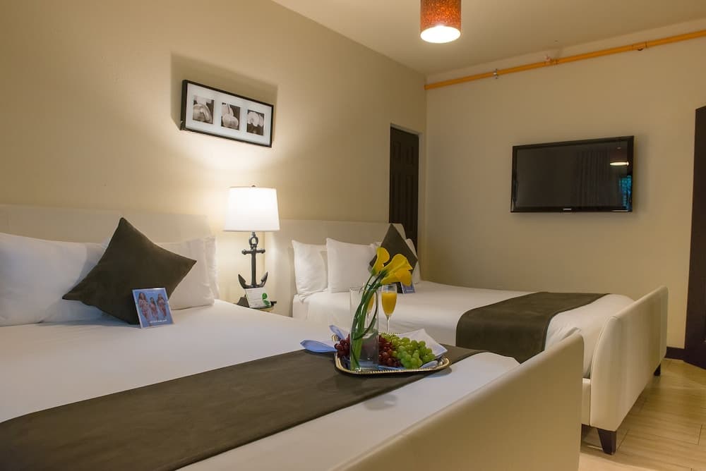 Tradewinds Apartment Hotel, Miami Beach, photo 6