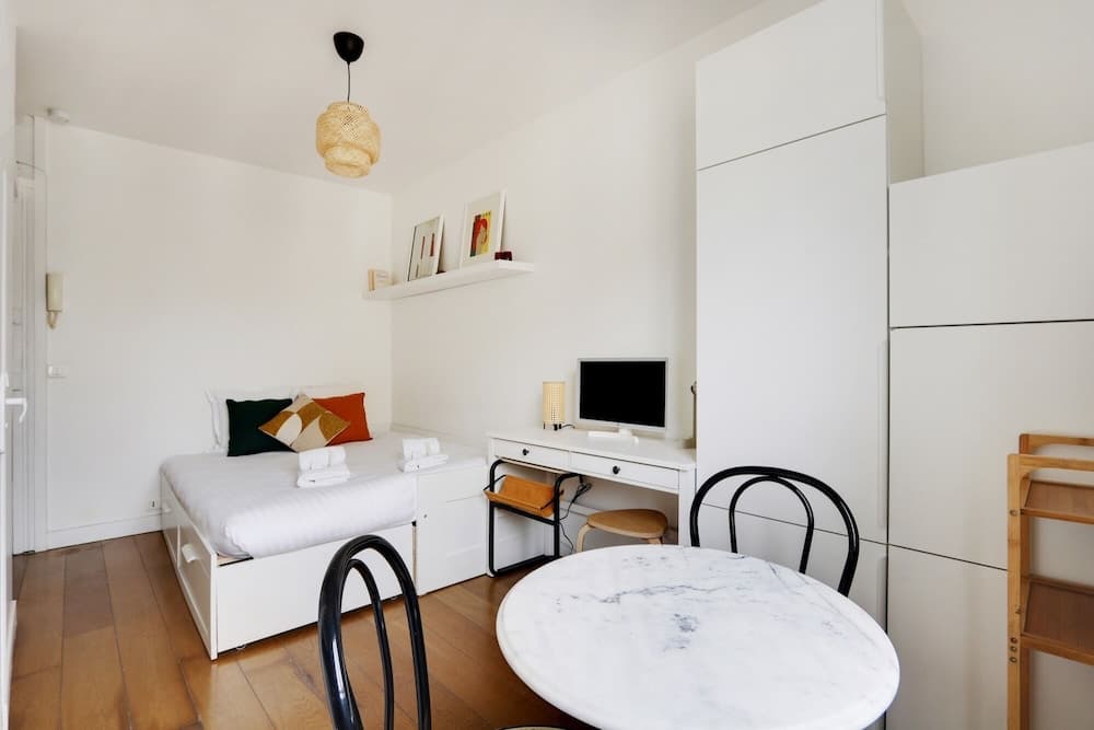 196LAFAYETTE, Paris, photo 2