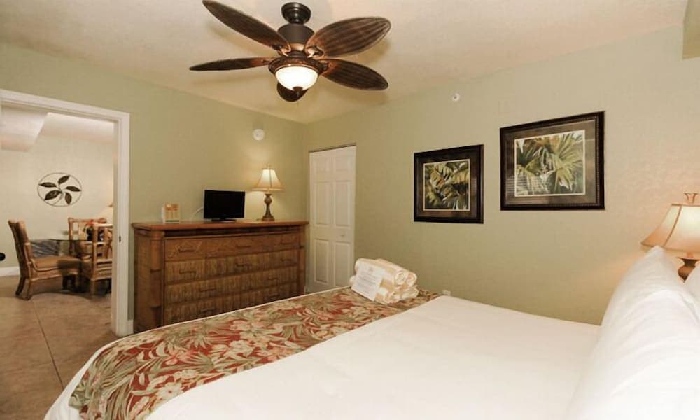 Beso Del Sol Resort, Dunedin, photo 2