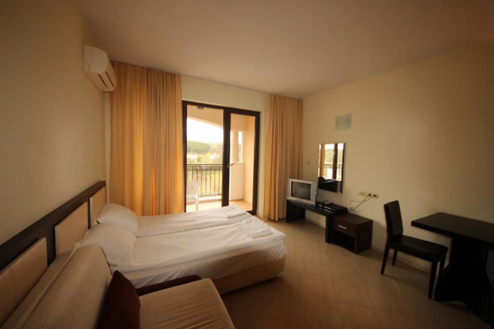 Menada Nestinarka Apartments, Tsarevo, photo 6