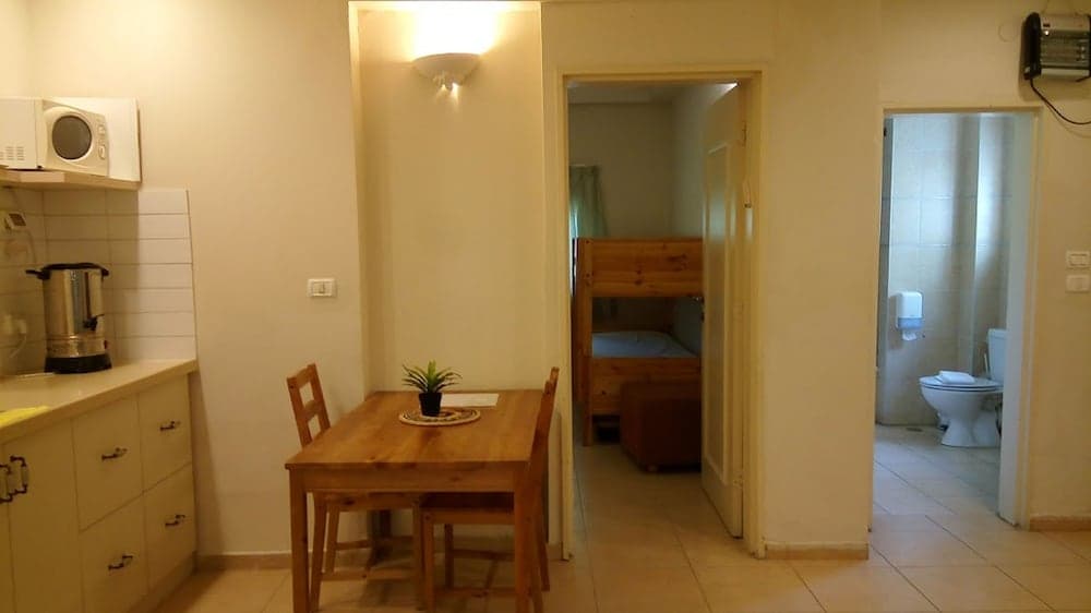 Kibbutz Tiratzvi - Country Lodging, Emek HaMaayanot, photo 5
