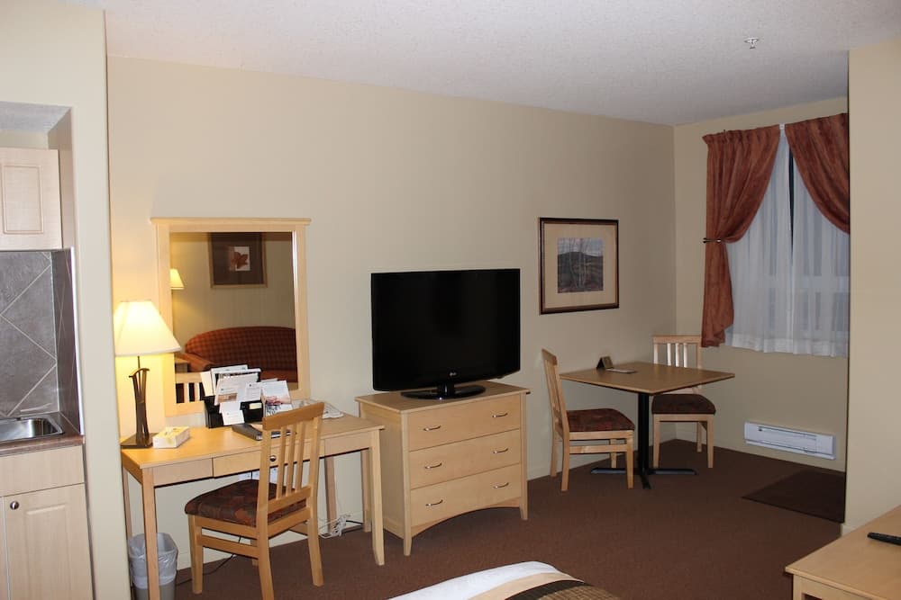 Clearwater Suite Hotel, Fort McMurray, photo 6