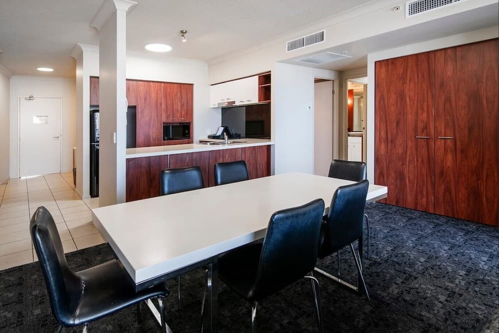Towers of Chevron - Private Apartments, Surfers Paradise, photo 4