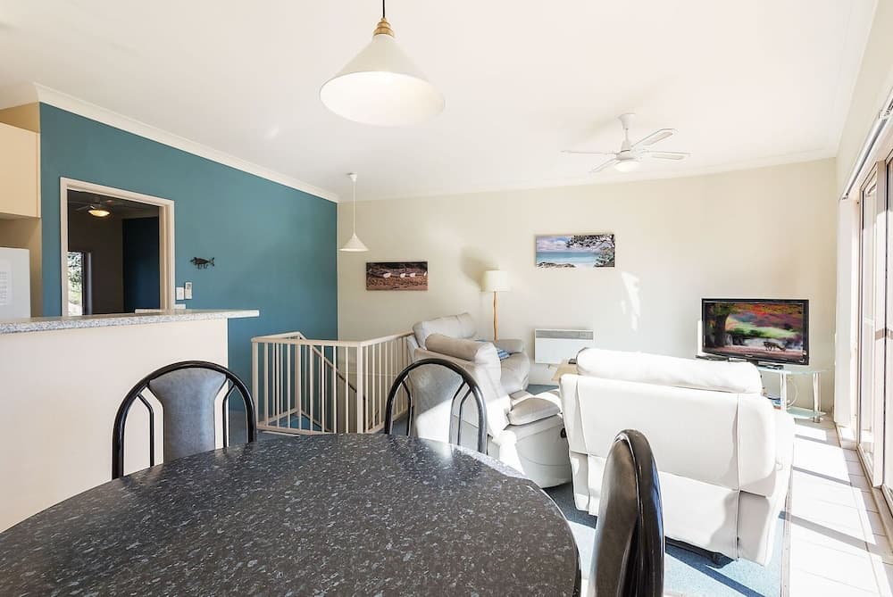 Beaches Apartments Merimbula, Merimbula, photo 2