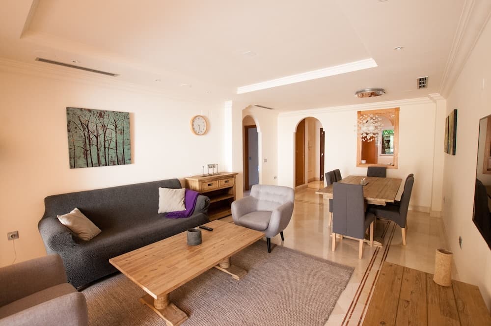 Aloha Hill Club Golf & Spa Apartments, Marbella
