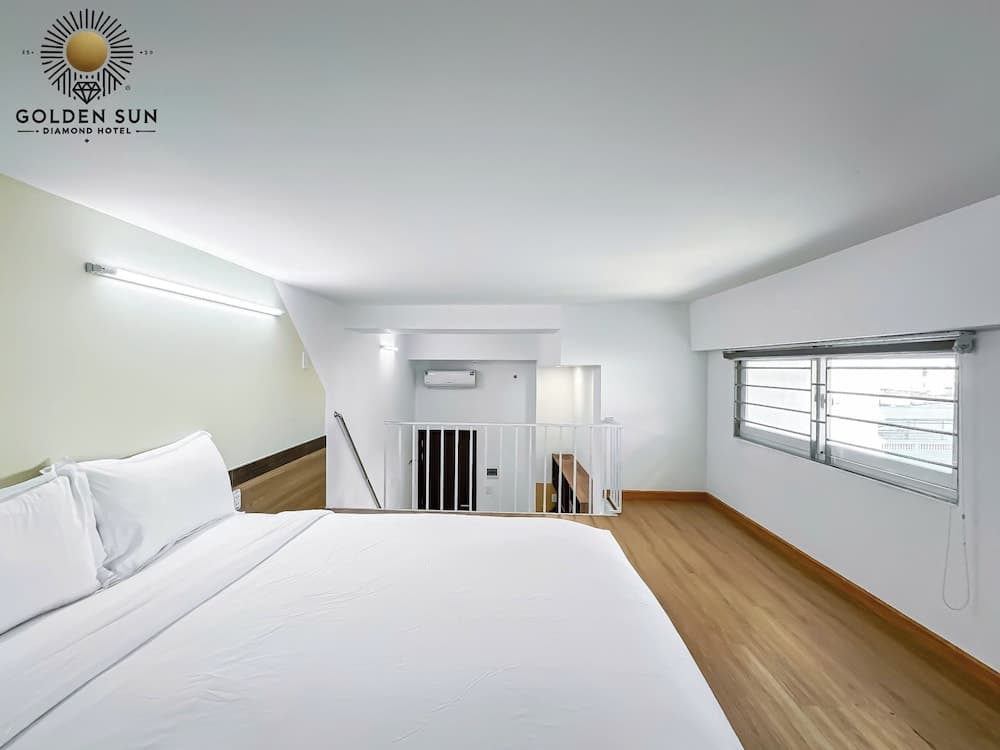 Golden Sun Apartments 7, photo 4