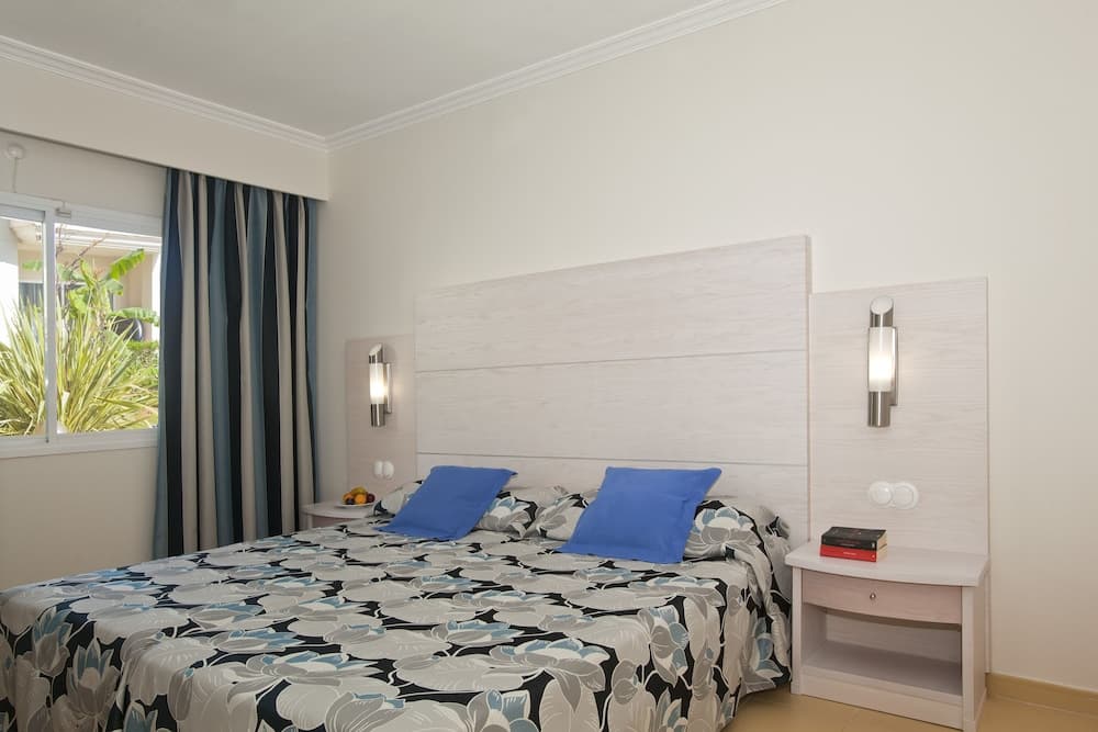 Aparthotel Isla de Cabrera, Ses Salines, photo 2