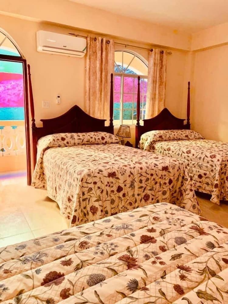 Solet's Paradise Negril, Negril, photo 2