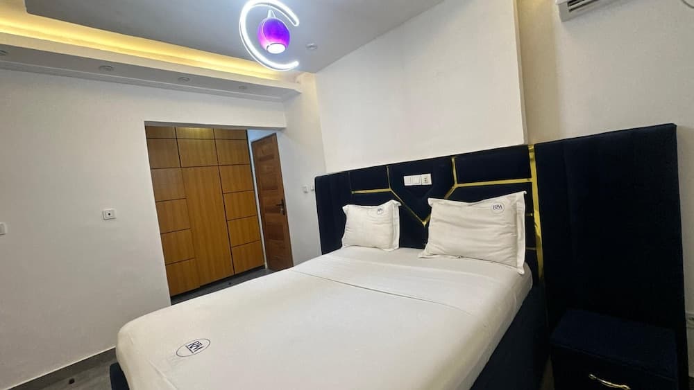 Tchinda Meli Residence, Douala