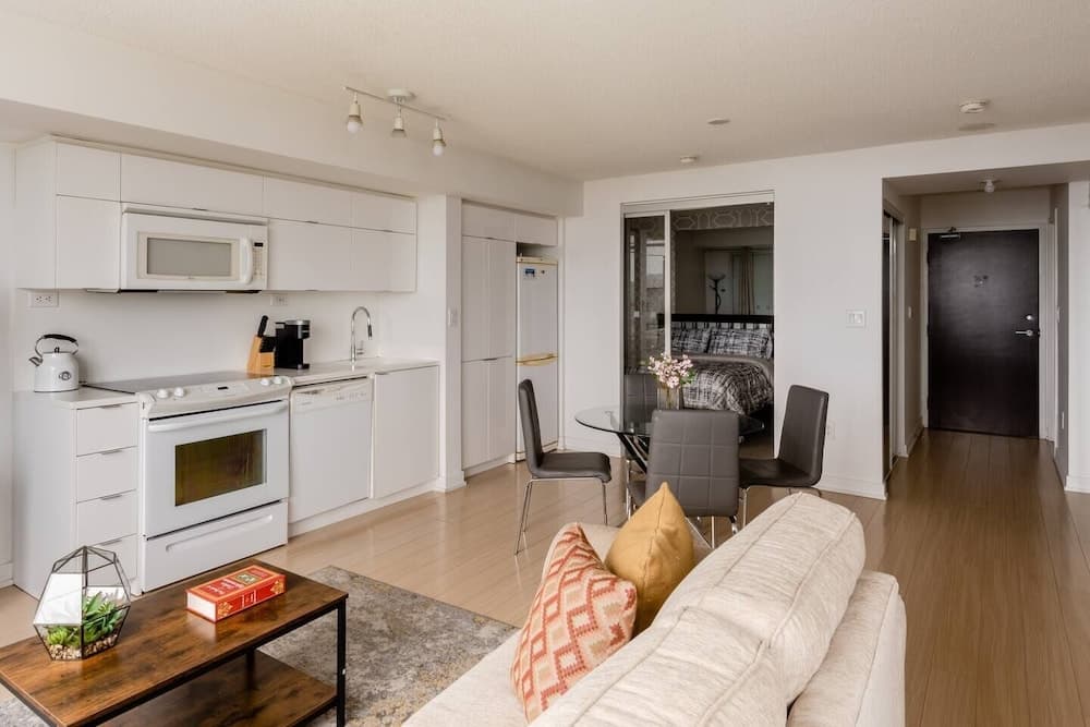 Luxury WaterFront View & Free Parking, Toronto, photo 6
