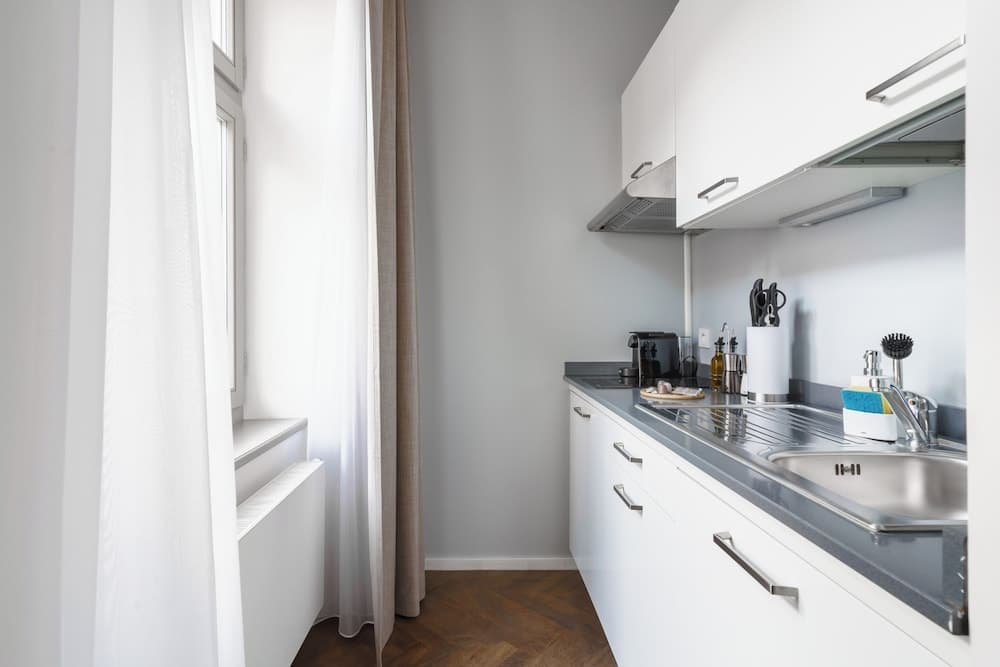 Limehome Prague Halkova, Prague, photo 5