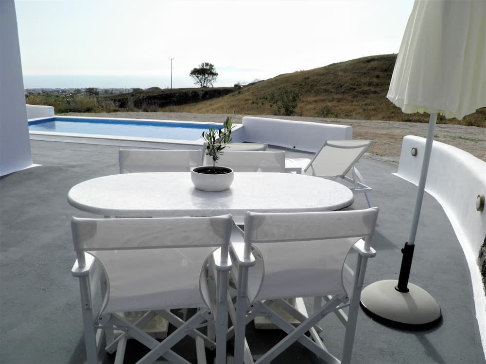 Santorini Traditional Suites, Santorini, photo 4