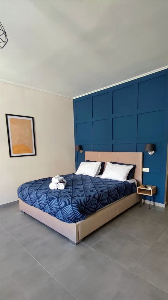 Ermou Downtown Suites by Athens Urban Retreat, Athens