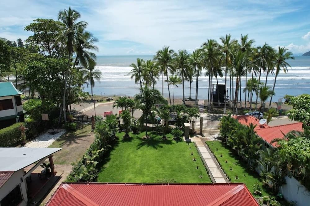 Macaw Beachfront Retreat, Jaco, photo 4