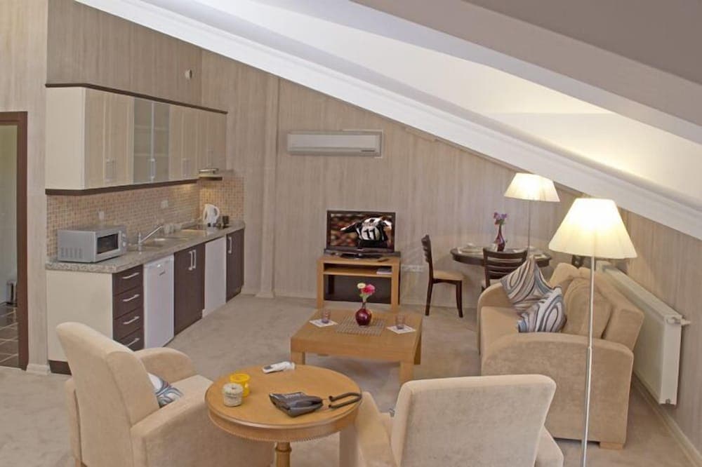 The Bosphorus Aparts, Istanbul, photo 2