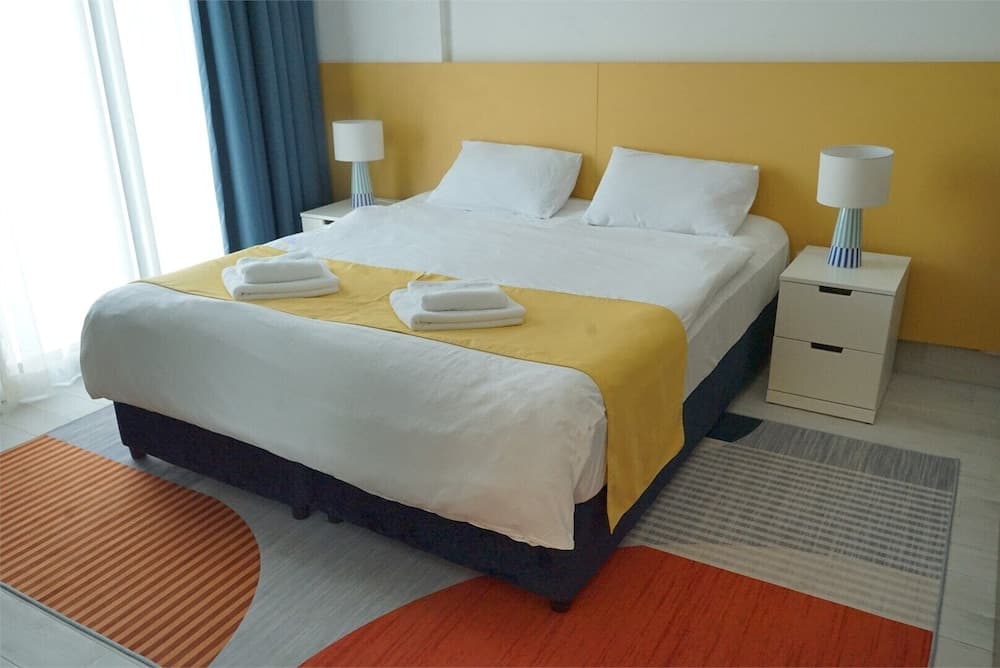 Izzzi Life Mint- Apart Hotel, Dubai, photo 6
