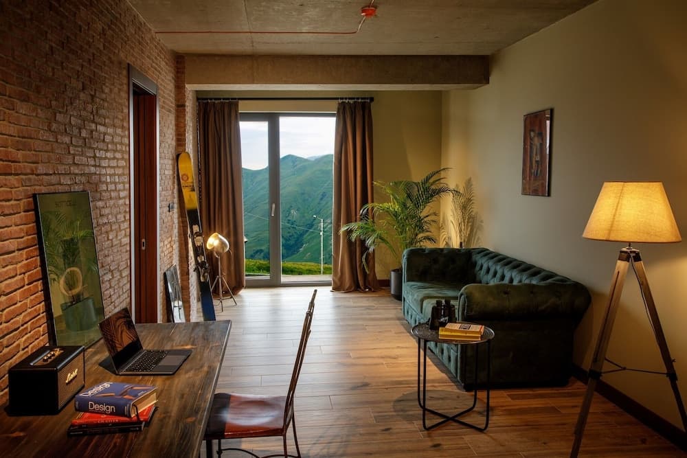 Skio, Kazbegi, photo 2