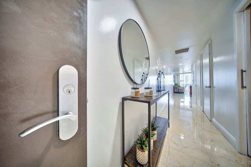South City Suites, Hallandale Beach, photo 3