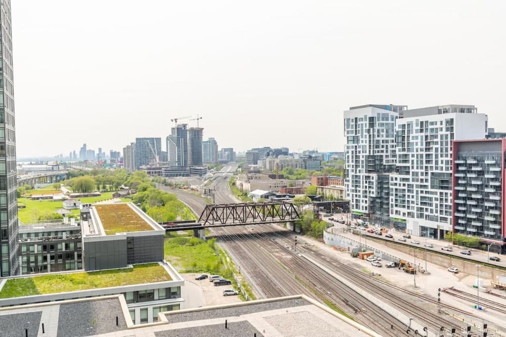 Toronto. 21 Iceboat 17floor, Toronto, photo 3